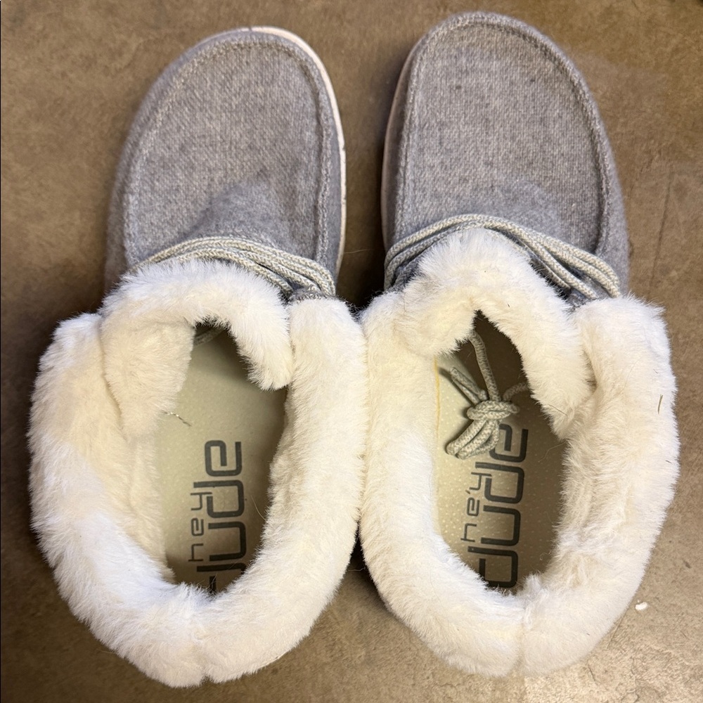 Hey Dude Women's Gray Slippers with Fuzzy Lining